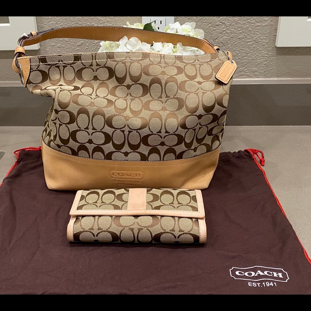 Gorgeous Coach Handbag and Wallet!